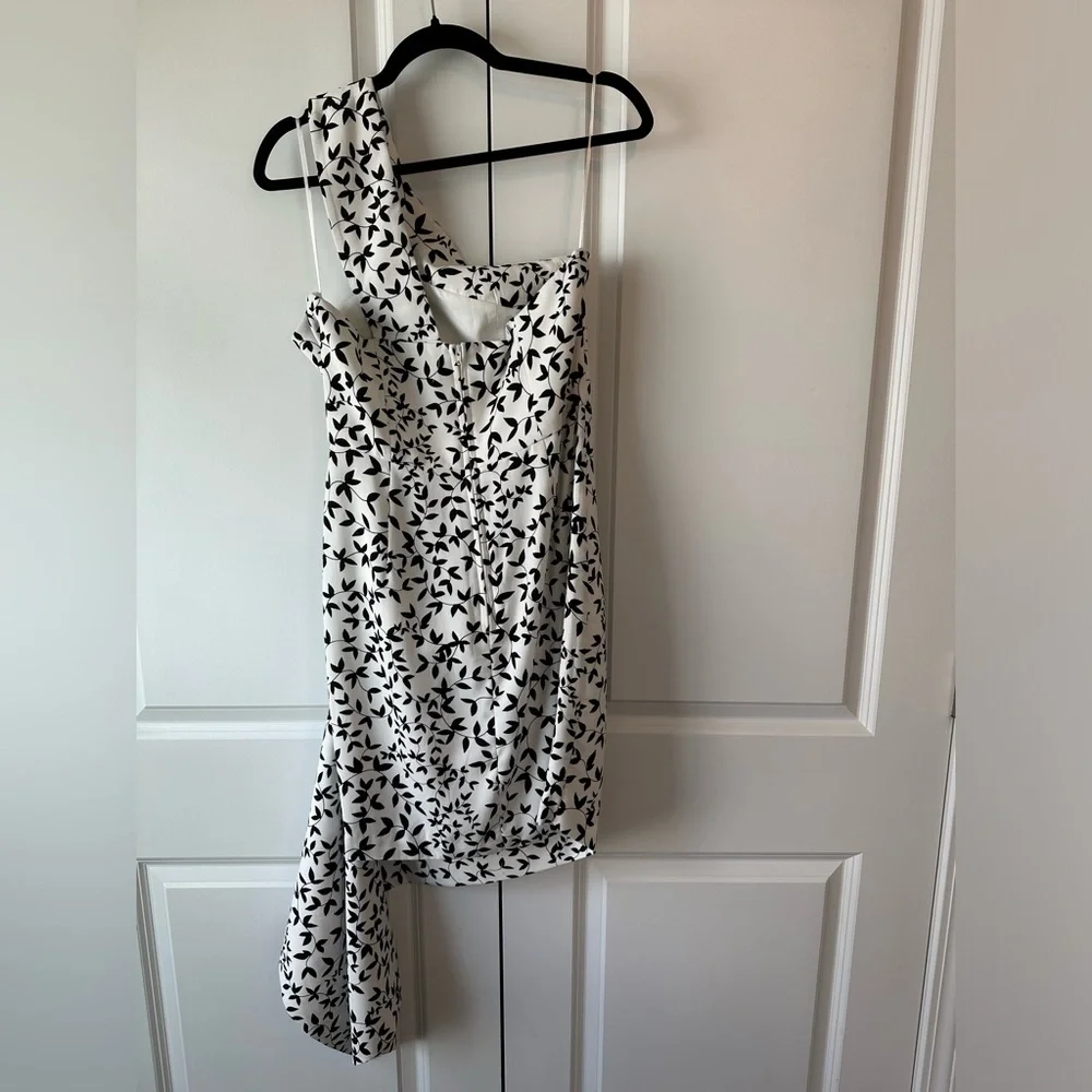 Keepsake The Label Overpower Mini Dress Ivory and Black (Size L) - Picture 4 of 10
